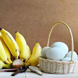 Banana e ovos