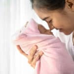 Conheça os principais cuidados com o recém-nascido